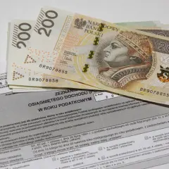 Czy staż rozlicza się w PIT? Ważne informacje o dochodach ze stażu