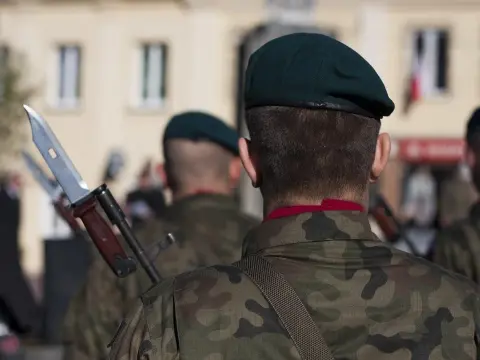 Ile zarabia żołnierz zawodowy? Zaskakujące fakty o wynagrodzeniu