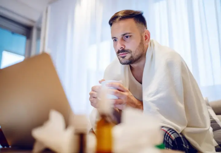Czy pracownik ma obowiązek poinformować o L4? Sprawdź, co grozi za brak informacji
