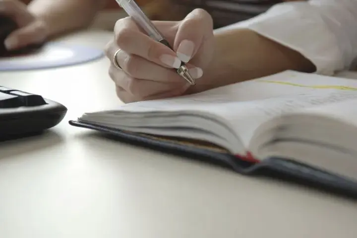 Czy z doradztwa zawodowego są oceny? Odkryj prawdę o ocenach