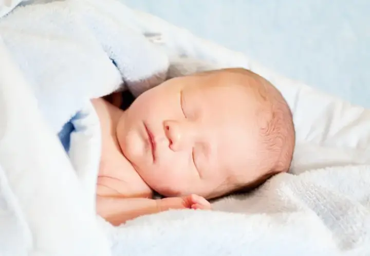 Kto płaci za badania DNA zlecone przez sąd? Ważne informacje i wyjątki