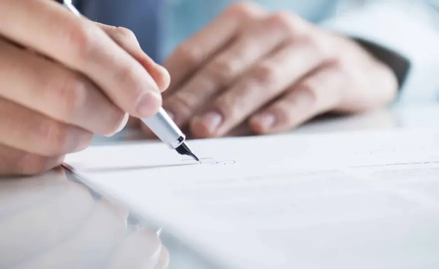 Gdzie podpisać CV? Oto najważniejsze wskazówki i błędy do unikania