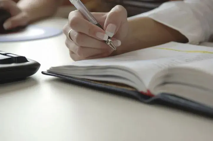 Czy z doradztwa zawodowego są oceny? Odkryj prawdę o ocenach